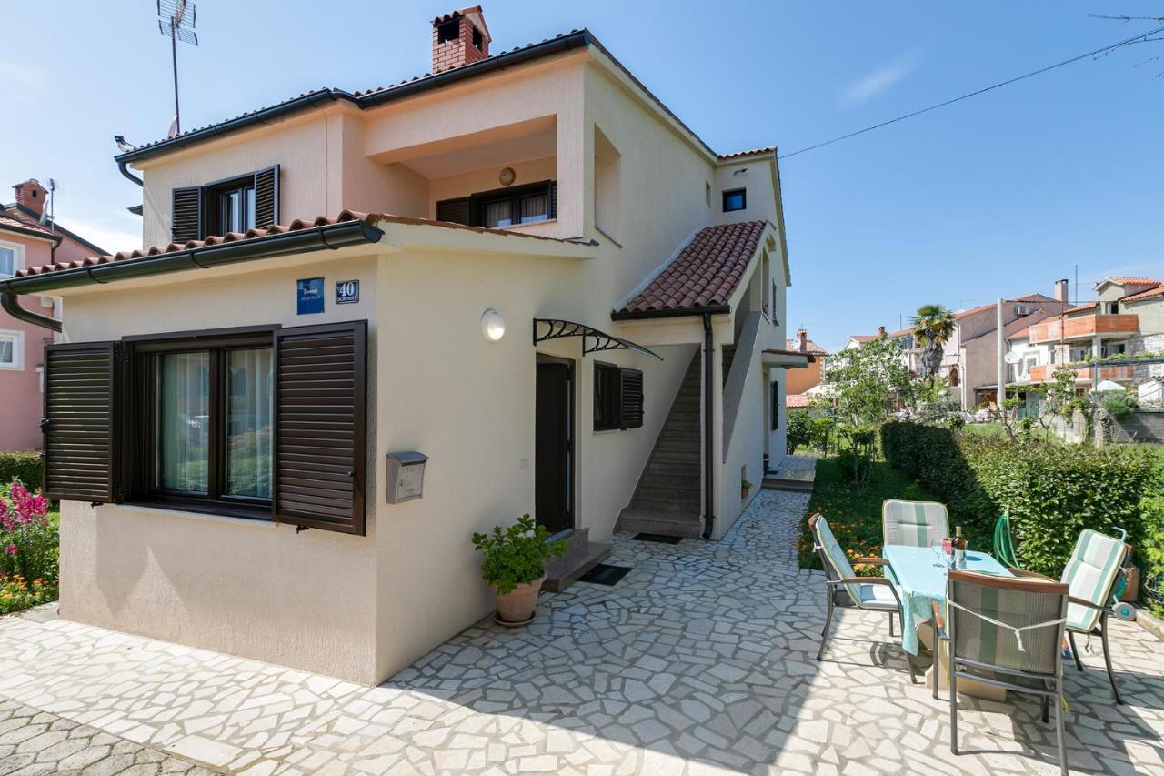 Apartments Marija Funtana Bagian luar foto