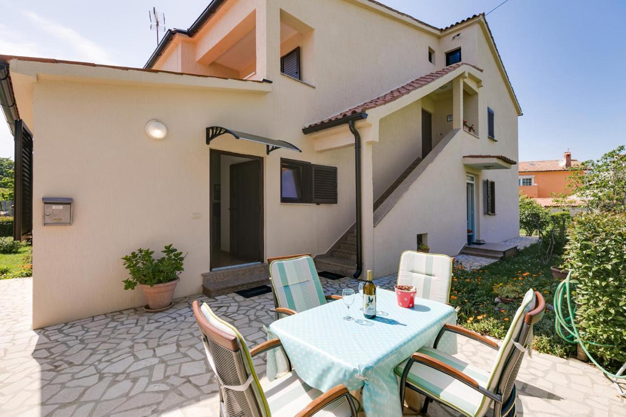 Apartments Marija Funtana Bagian luar foto