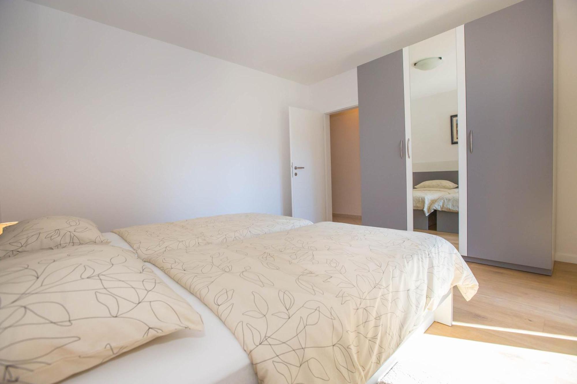 Apartments Marija Funtana Bagian luar foto