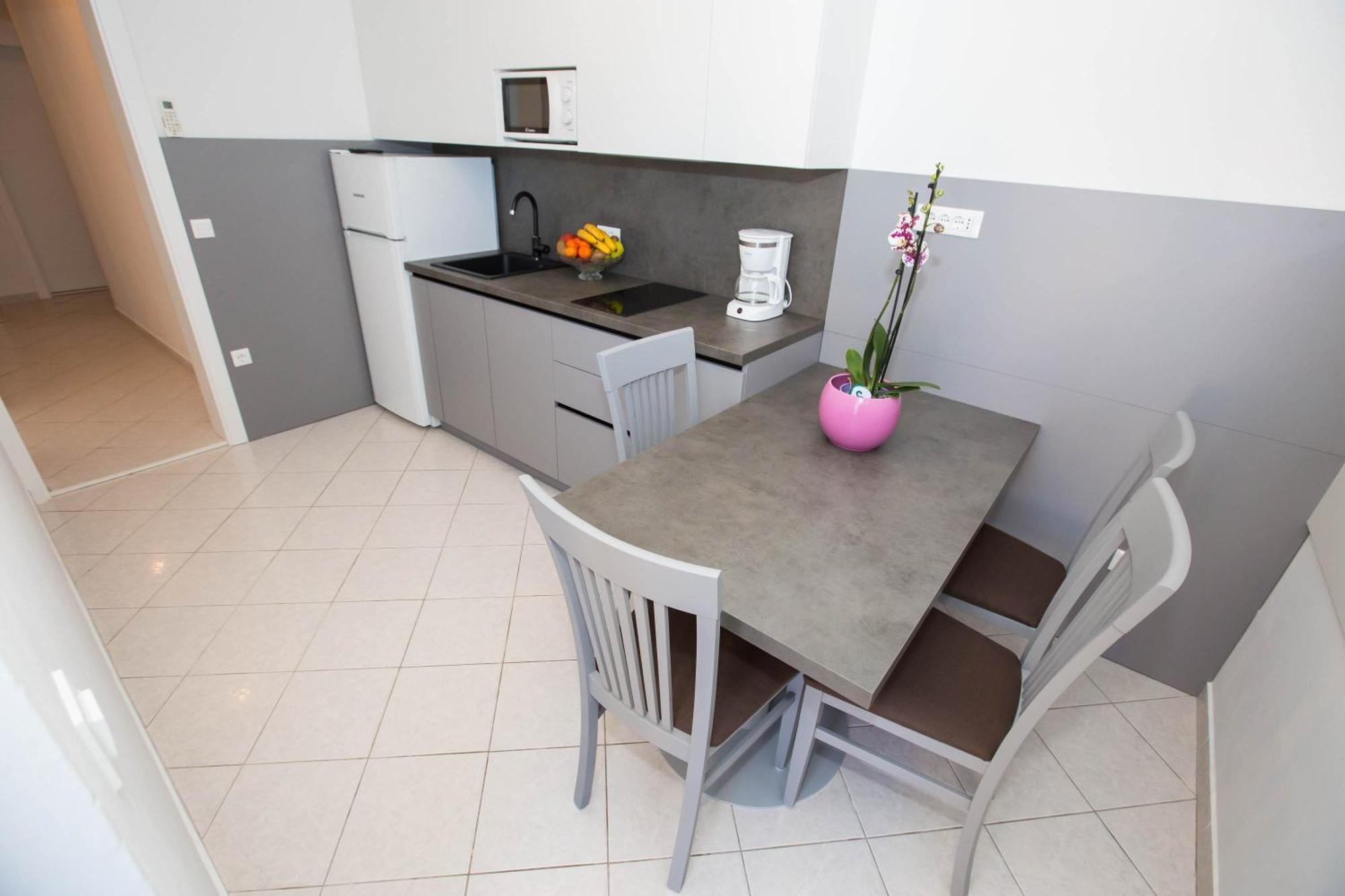 Apartments Marija Funtana Bagian luar foto
